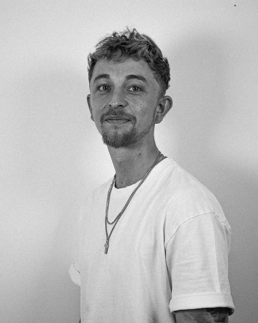 Basti, Artist bei Golden Geometry