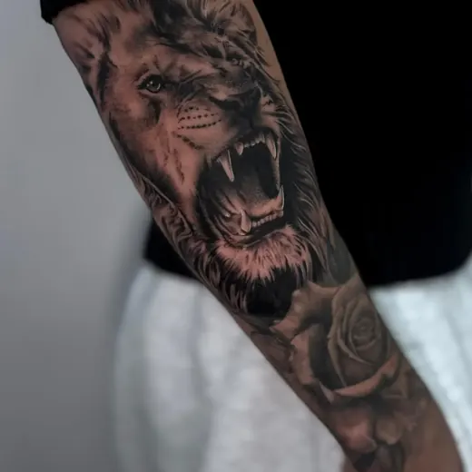 Tattoo aus dem Studio Golden Geometry